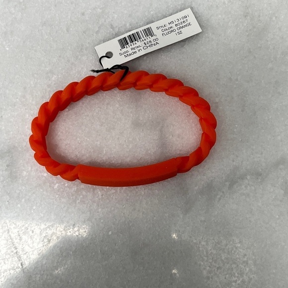 MARC JACOBS Silicone Chain Bracelet Fluro Orange NWT SEVEN AVAILABLE - Picture 2 of 3